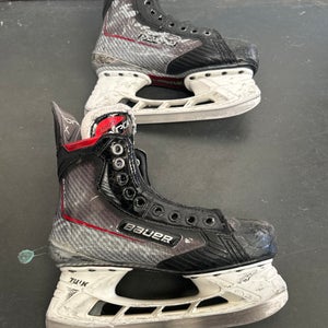 Bauer Vapor X Shift Pro Hockey Skates 5 (Used)