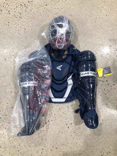 Intermediate Easton Gametime Catcher's Set (New)