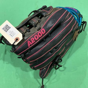 Used Wilson A2000 SP 135 Right Hand Throw Softball Glove 13.5"