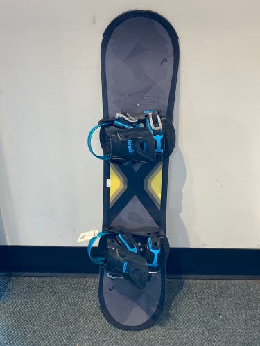 Used Junior HEAD Flex 4D 110 cm Snowboard With Bindings