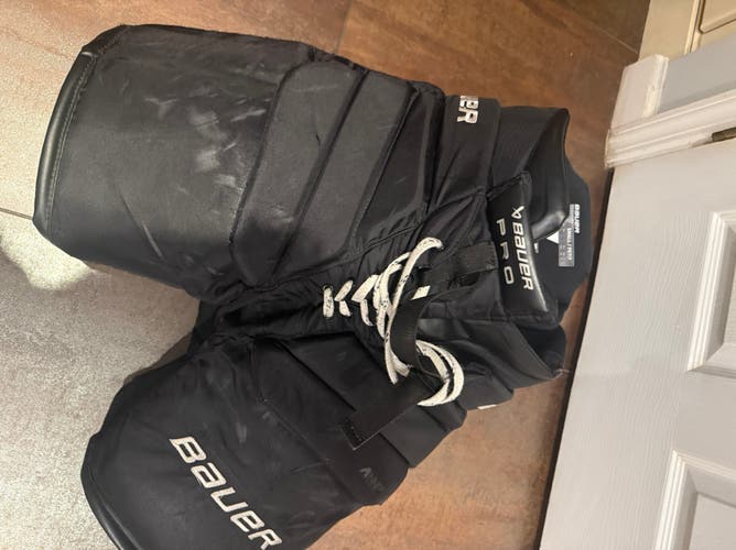 Senior Small Bauer Hockey Goalie Pants (Used)