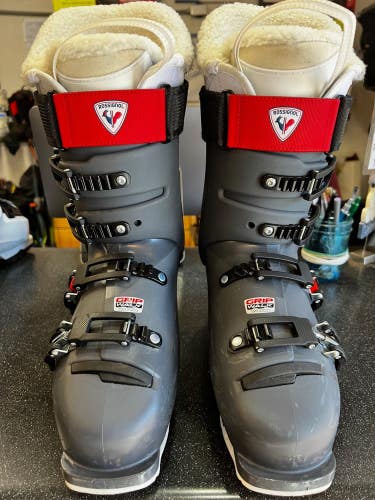Rossignol Pure Elite 90 W SIZE 25.5 BRAND NEW LINER