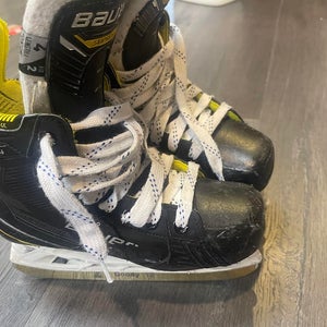 Bauer Supreme M4 Hockey Skates Size 4 (Used) Witt Gold Bladetech