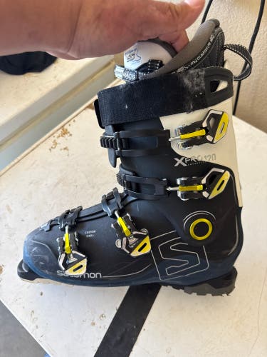 Mondo 30 & up Men's Salomon X Pro All Mountain Ski Boots Stiff Flex (Used)