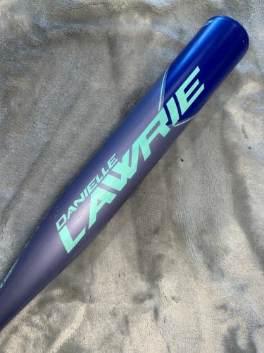 Purple 2020 AXE Danielle Lawrie Alloy Bat (-12) Alloy 18 oz 30" (Used)