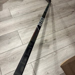 Senior Sher-Wood Rekker Morph Pro Right Handed Hockey Stick P92 71 Flex (Used)