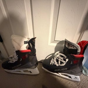 2023 Bauer Vapor X5 Pro Hockey Skates 6.5 (Used)