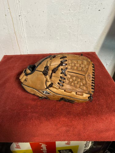 Easton Natural Elite RHT Outfield Softball Glove 14"