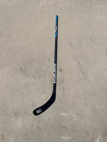 Intermediate Bauer Volt Right Handed Hockey Stick P92 40 Flex (Used)
