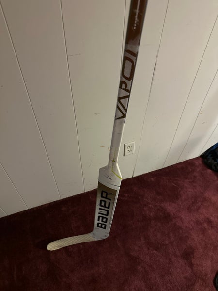 Senior Bauer Vapor Hyperlite Full Right Goalie Stick 25" Paddle Pro Stock (Used)