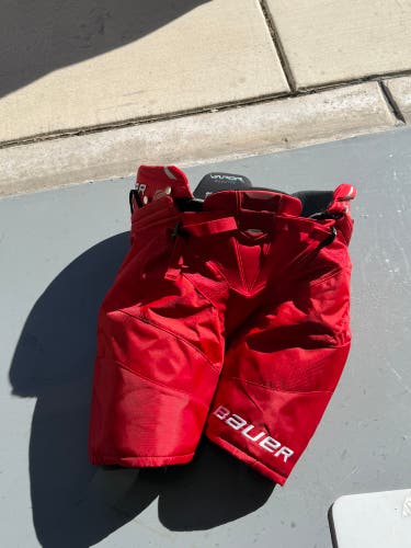 Senior XL Bauer Flylite Hockey Pants (Used)