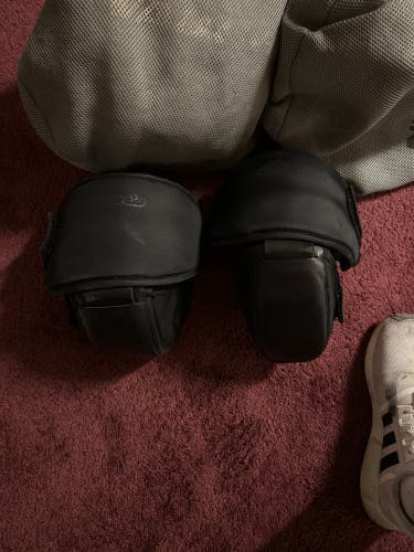 Brian's Goalie Knee Guards (Used)