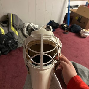 Senior Medium 2023 Sportmask T3 Goalie Mask (Used)