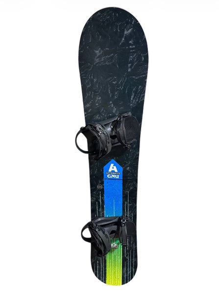 Men's GNU Snowboard All Mountain With Bindings Medium Flex Directional Twin 159 cm (Used)