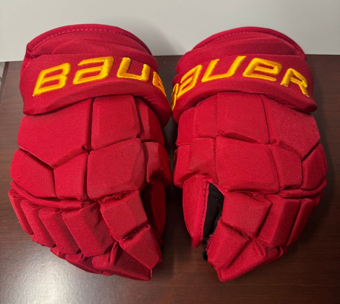 Bauer Supreme Ultrasonic Gloves 13" Pro Stock (Like New)