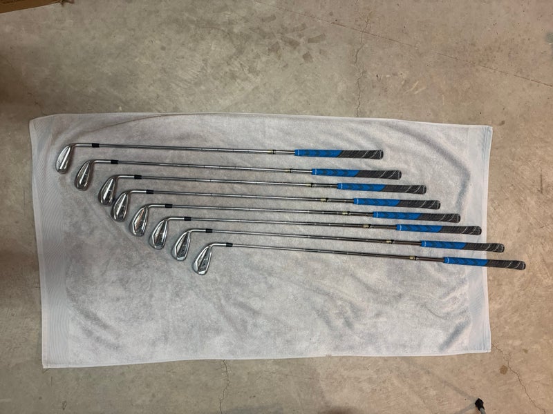 2021 Mizuno JPX 921 Hot Metal Right Handed Iron Set (8 Clubs) #4 - #9, PW, GW (Used)