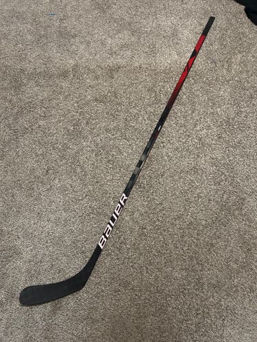 Senior Bauer Nexus Geo Right Handed Hockey Stick Pro Stock (New)