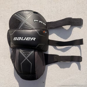 Bauer Pro Goalie Knee Guards (Used)