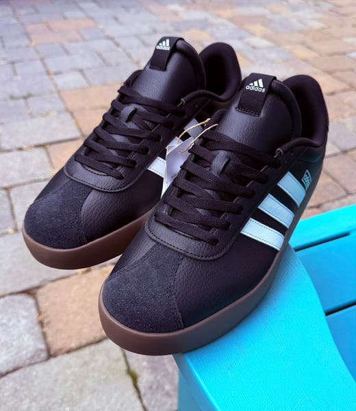 MENS ADIDAS VL COURT 3.0 SUEDE SKATEBOARD SHOES BLACK/WHITE/GUM US SIZE 11  (NWT) | SidelineSwap | Buy and Sell on SidelineSwap