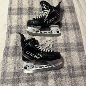 Black 2024 CCM Tacks XF 80 Hockey Skates Regular Width Size 6.5 (Used)