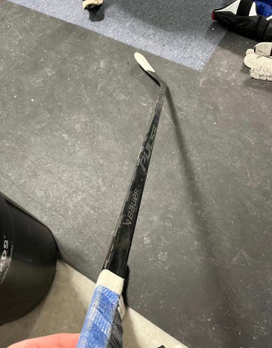 Intermediate Bauer Pulse Left Hand Hockey Stick P92 65 Flex Pro Stock (Used)