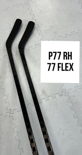 Senior(2x)Right P77-70 Flex ProBlackStock™ Unbranded Blackouts Pro Stock Hockey Sticks