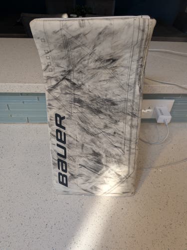 Bauer Supreme Mach Regular (Used)