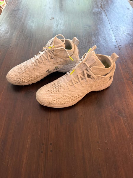 Under Armour Spotlight - Men's Turf Cleats (Size 11)