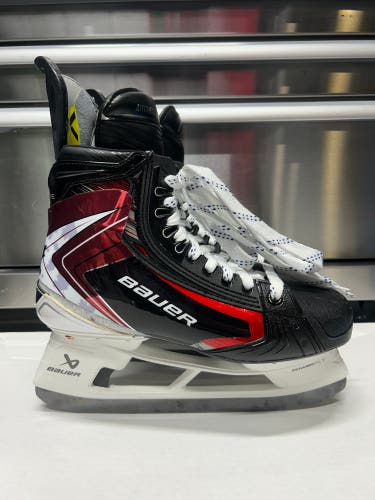 Bauer Vapor Hyperlite2 Hockey Skates Aitcheson Team Canada Pro Stock Size 8 FIT 2 272mm (Used)