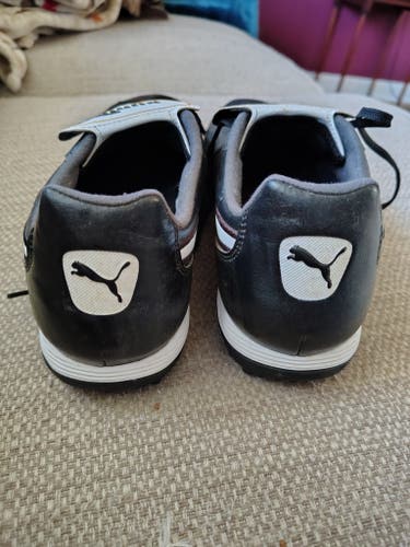 Black Men's Size M 11.0 (W 12.0) Puma King Turf Cleats Cleats (Used)