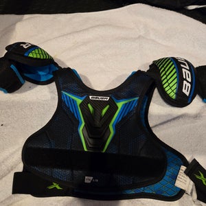 Youth Large Bauer Shoulder Pads (Used)