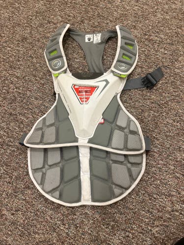 Medium Maverik Max Chest Protector (Used)