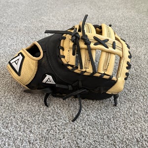 Akadema ASF454 RH First Base Baseball Glove 12.5" (Used)