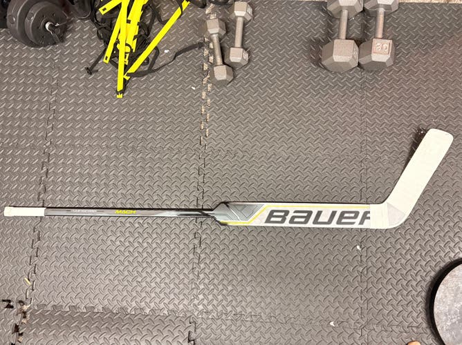 Senior Bauer Supreme Mach Regular Goalie Stick 25" Paddle (Used)