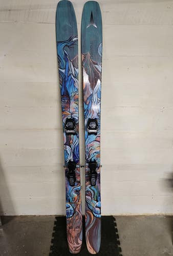 2022 Powder 192 cm Atomic Bent Chetler 120 Skis With Bindings (Used)