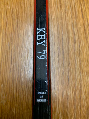 Bauer Vapor Hyp2rlite 95 Flex P28 LH KEY 79 Miller Pro Stock Hockey Stick