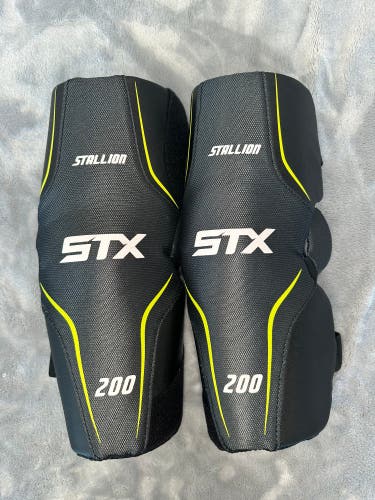 Large Adult STX Stallion 200 Arm Pads (Used)
