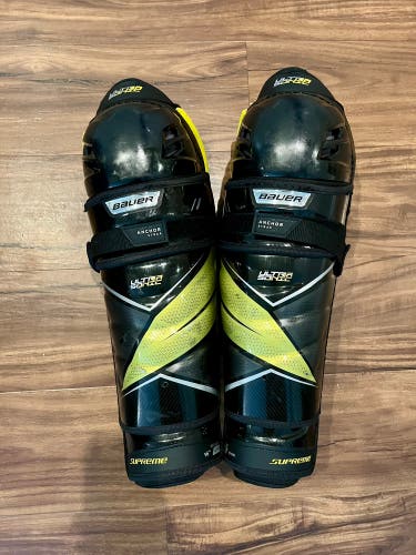 Senior Bauer Supreme Ultrasonic 16" Shin Pads (Used)