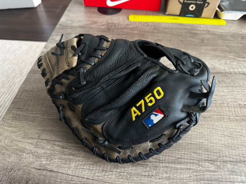 Wilson A750 RH Catcher's Baseball Glove 32.5" (Used)