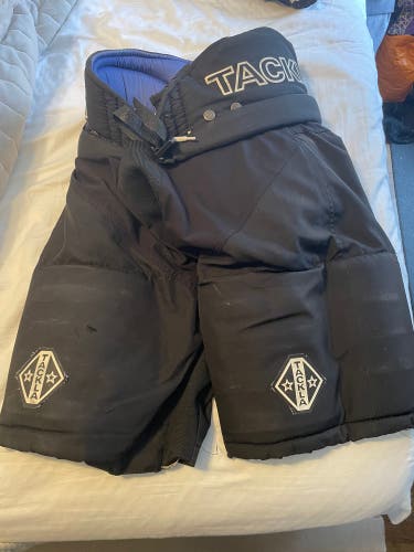 Senior Size 48 Tackla Air 9000 Hockey Pants (Used)
