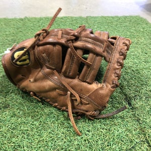 Wilson A800 RH First Base Softball Glove 12" (Used)