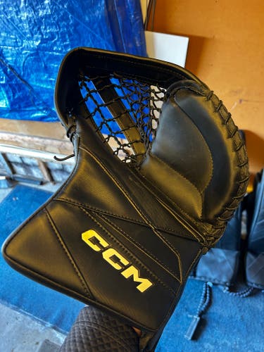 CCM Axis 2.9 Regular (Used)