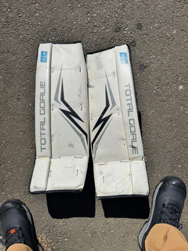 24" Franklin GP1200 Goalie Leg Pads (Used)