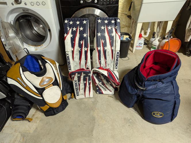 33+2" Kenesky and Brown Full Goalie set with Chest Pad and Pants