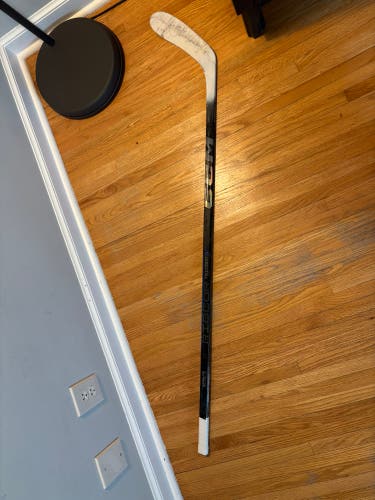 Junior CCM Ribcor Trigger 9 Pro Left Hand Hockey Stick P28 50 Flex (Used)