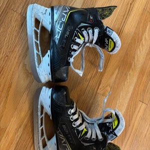 2021 Bauer Vapor 3X Hockey Skates 10 (Used)