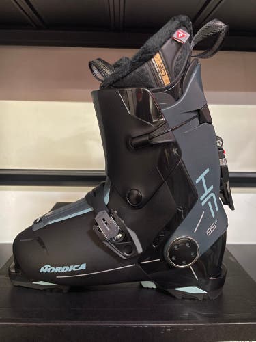 Mondo 26 & 26.5 Women's Nordica HF 85 W (GW) Ski Boots Soft Flex (New)