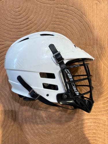 White Adult Cascade Helmet (Used)