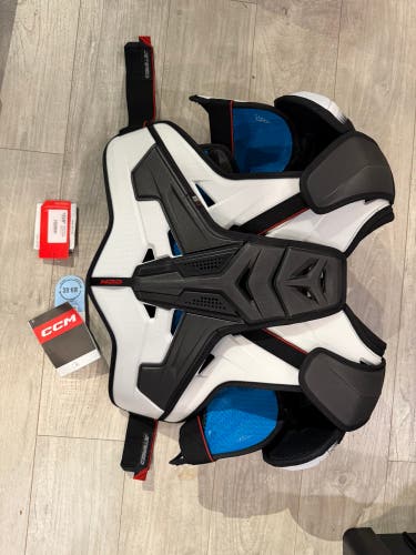 (Rare) CCM JetSpeed FT8 Pro Shoulder Pads Senior Large + Insured Free Shipping