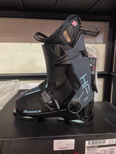Mondo 23 & 23.5 Women's Nordica HF 85 W (GW) Ski Boots Soft Flex (New)